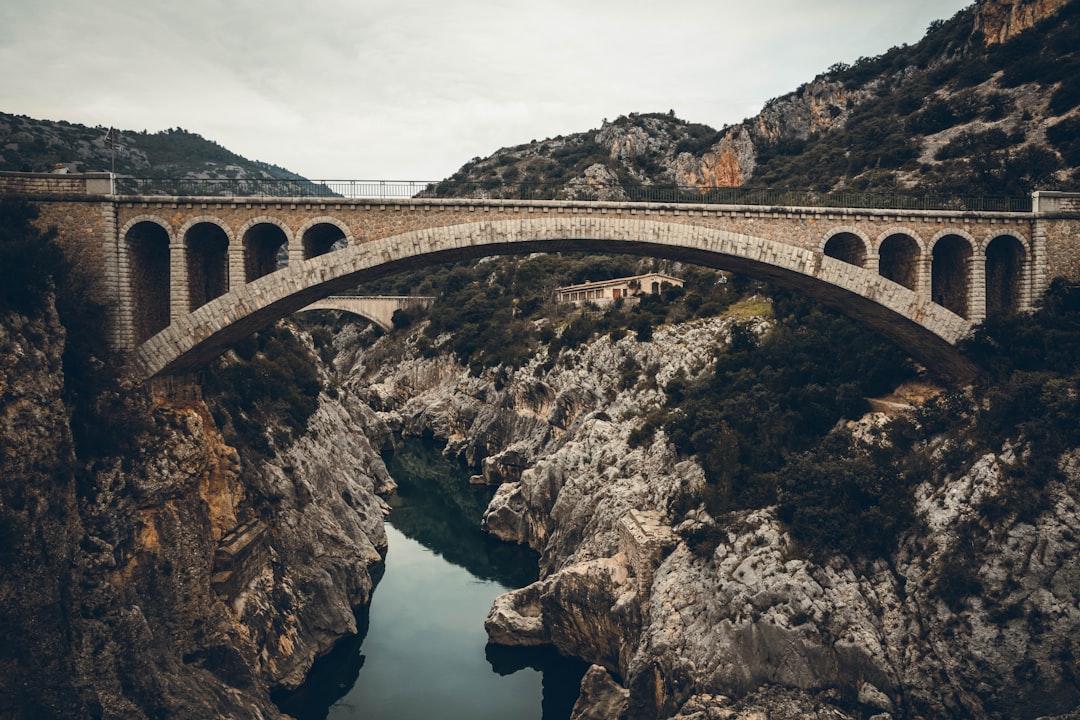 Sygna Bridge travel rule: как соблюдать требования FATF в криптоиндустрии