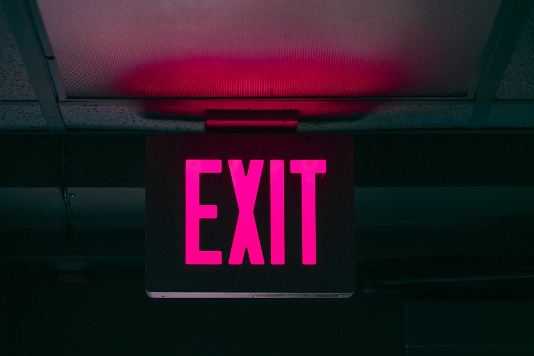 Выявление exit scam в криптоиндустрии: как защититься от мошенников
